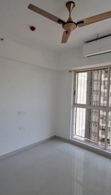 Room in 2.5 BHK Apartment at Lodha Codename Premier, Dombivli East – for Rent