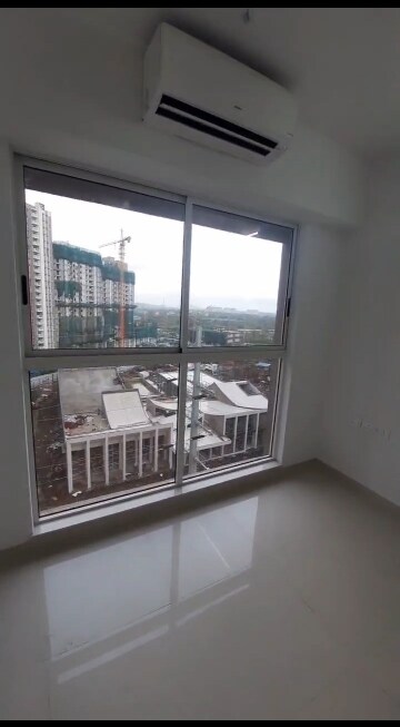 Room in 2.5 BHK Apartment at Lodha Codename Premier, Dombivli East – for Rent