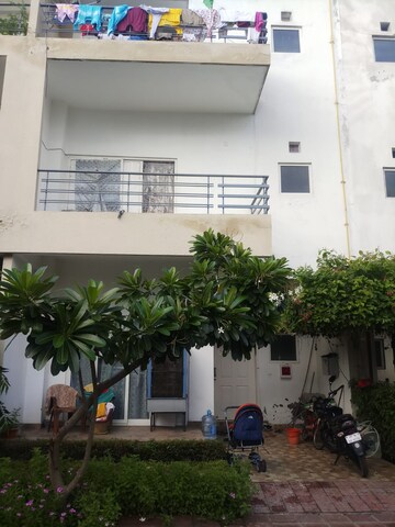 3 BHK Villa – Exterior View View at Paramount Golfforeste Villas, Zeta I Greater Noida - for Rent