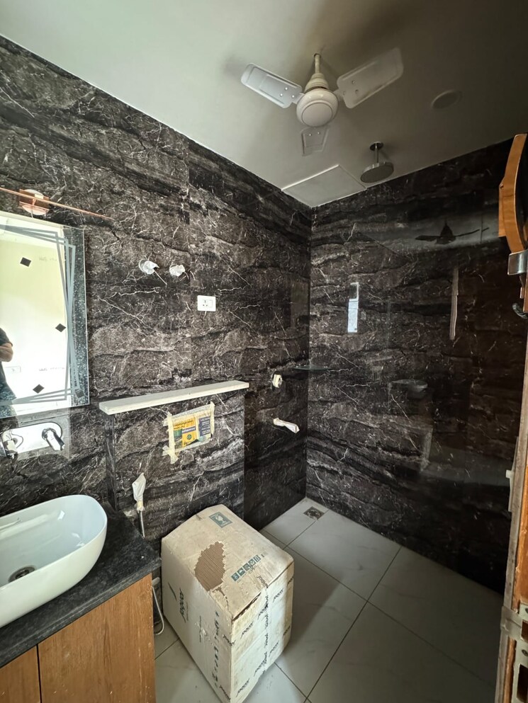 Master Bedroom, sushant-lok-2 3 Bedroom 1800 Sq.Ft. Builder Floor In Sector 57 Gurgaon 8692657