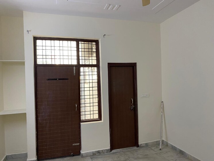 Room, gupta-awas 2 Bedroom 1300 Sq.Ft. Builder Floor In Sector 43 Gurgaon 8692753