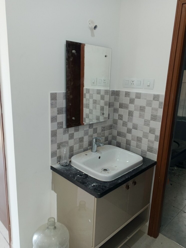 Bathroom, aparna-sarovar-zenith 2.5 Bedroom 1560 Sq.Ft. Apartment In Nallagandla Hyderabad 8692727
