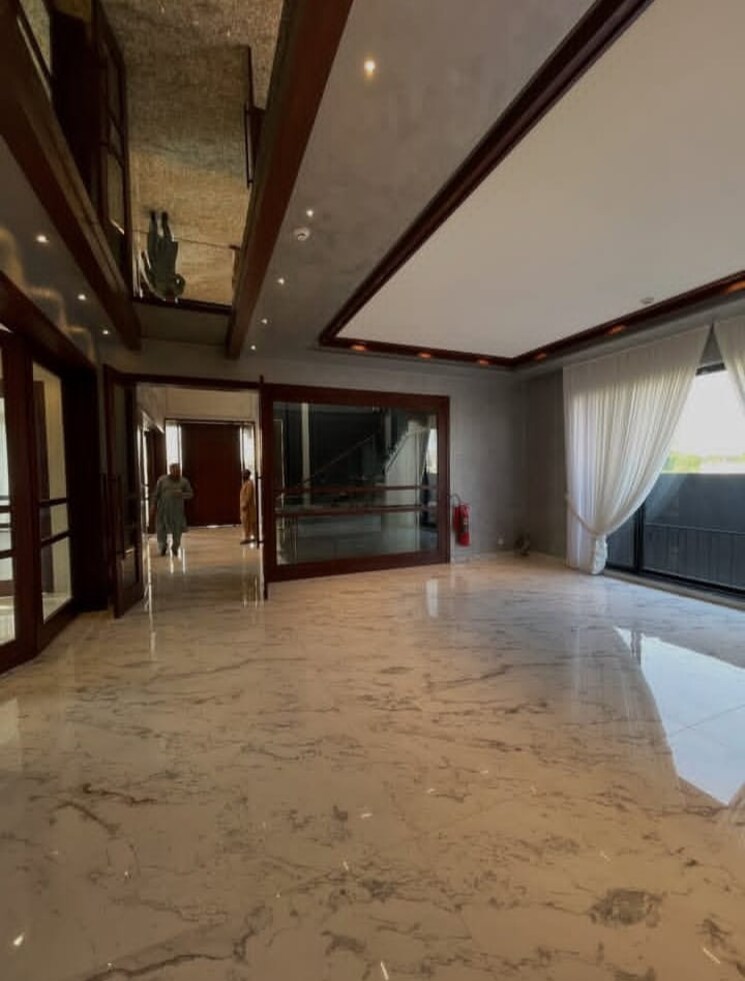  Parking, sector 37 4 Bedroom 4050 Sq.Ft. Builder Floor In Sector 37 Faridabad 8692839