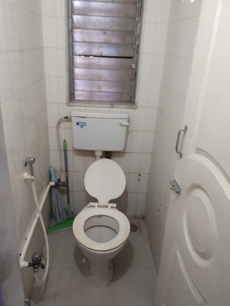 Bathroom, sai-complex-housing 1 Bedroom 540 Sq.Ft. Apartment In Dahisar West Mumbai 8692862