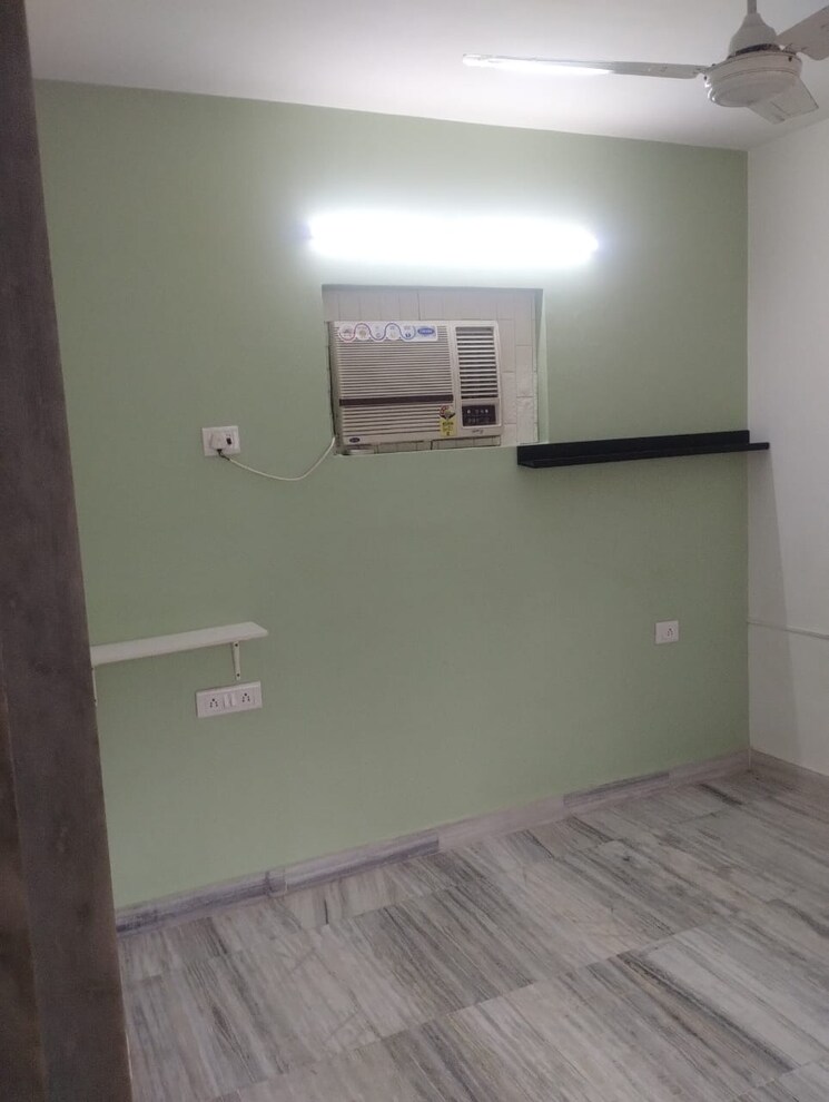 Room, sai-complex-housing 1 Bedroom 540 Sq.Ft. Apartment In Dahisar West Mumbai 8692862