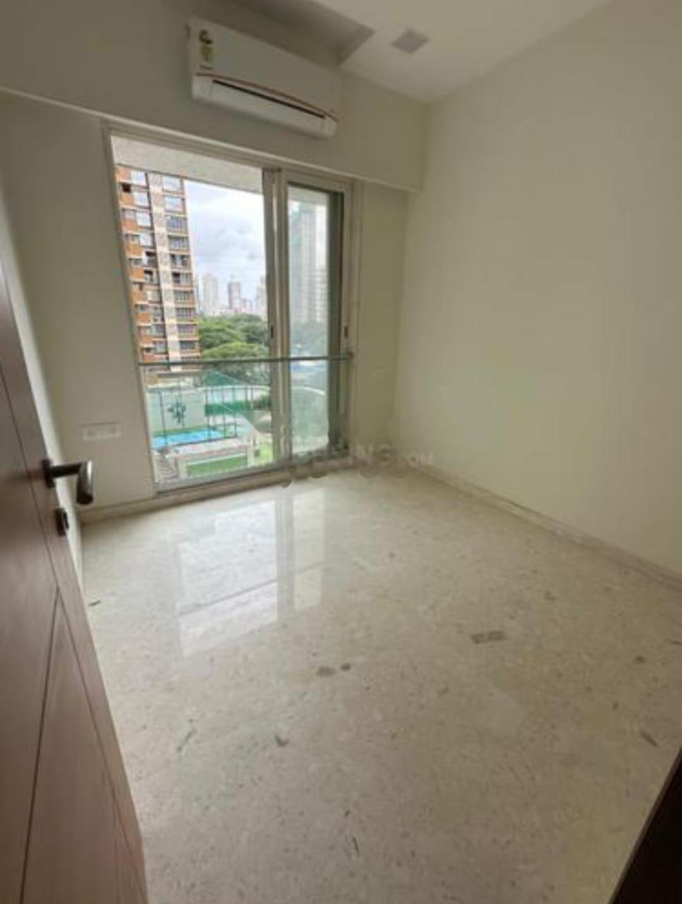 2.5 BHK Apartment For Rent in Ekta Tripolis