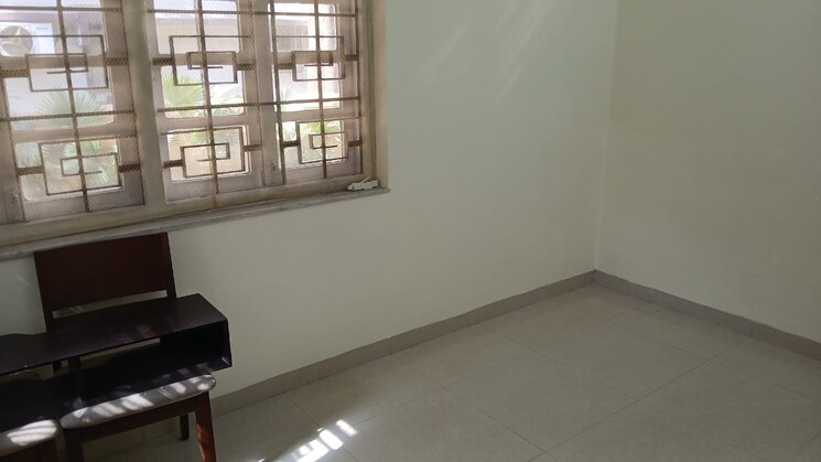 Room, parshwanath-gardens 1 Bedroom 500 Sq.Ft. Apartment In Matunga Mumbai 8692882