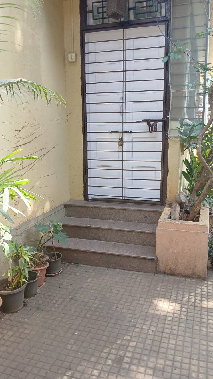 Balcony, parshwanath-gardens 1 Bedroom 500 Sq.Ft. Apartment In Matunga Mumbai 8692882
