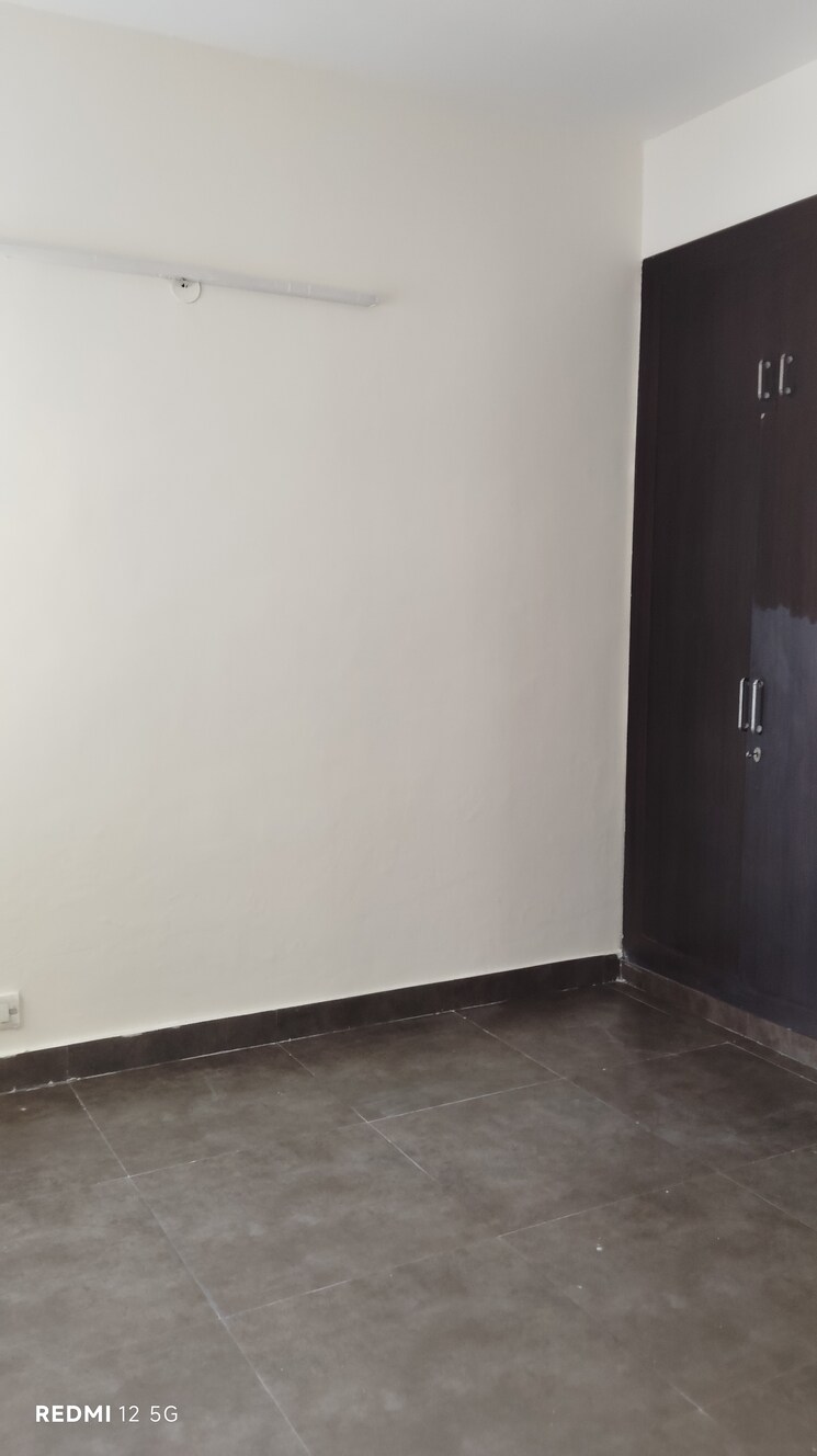 Room, paras-tierea 2 Bedroom 825 Sq.Ft. Apartment In Sector 137 Noida 8692925