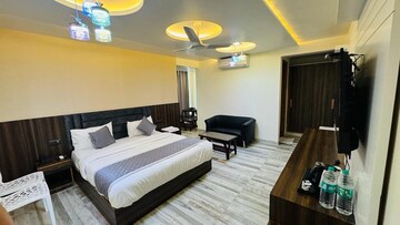 Bedroom in 2 BHK Apartment at Kuttanellur – for Sale