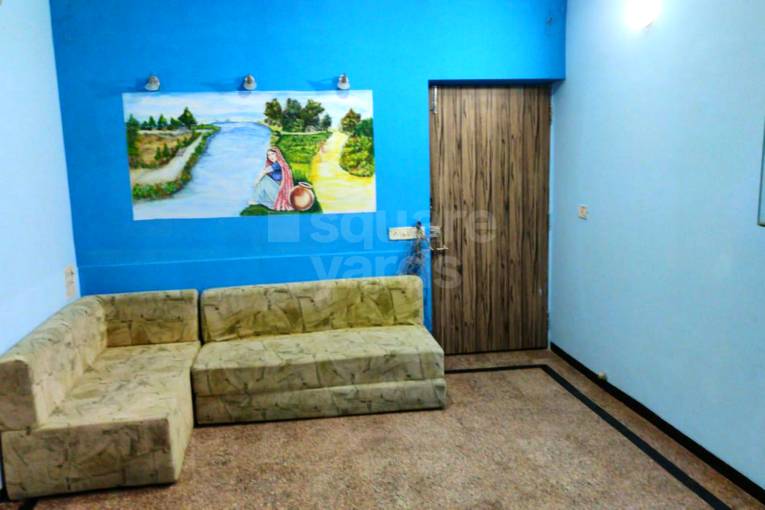 1 BHK 710 Sq.Ft. Apartment in Royal Palms