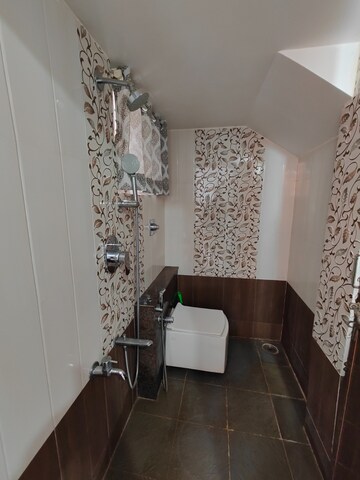 Bathroom in 6+ BHK Independent House at Marathahalli – for Sale