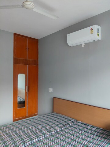 Room in 3 BHK Independent House at Sector 4 – for Rent