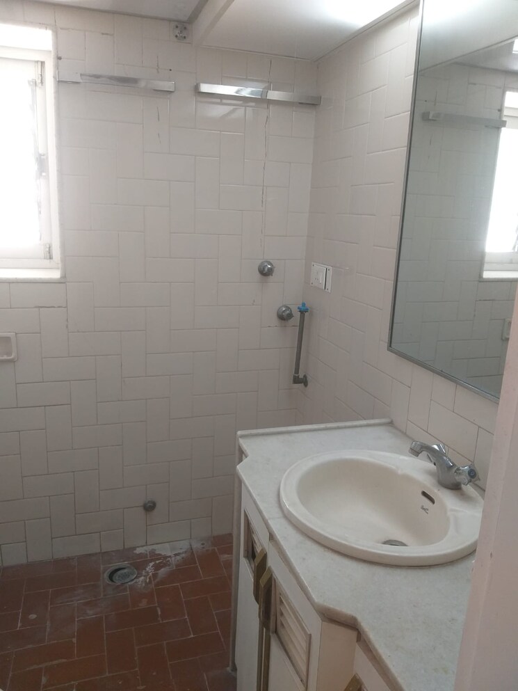 Bathroom, palacimo-chs 3 Bedroom 1500 Sq.Ft. Apartment In Santacruz West Mumbai 8693328