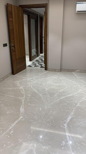 Room in 4 BHK Builder Floor at Vasant Vihar – for Sale