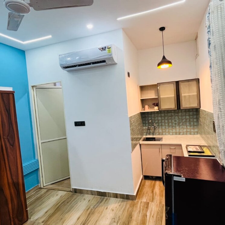 Team Area, kalkaji 1 RK 450 Sq.Ft. Builder Floor In Kalkaji Delhi 8693561