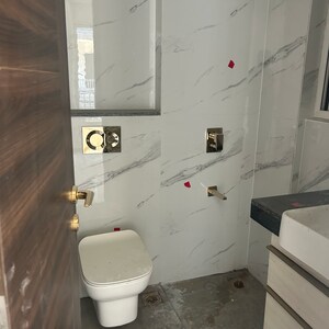 Bathroom in 3 BHK Builder Floor at Smart World Orchard, Sector 61 – for Sale