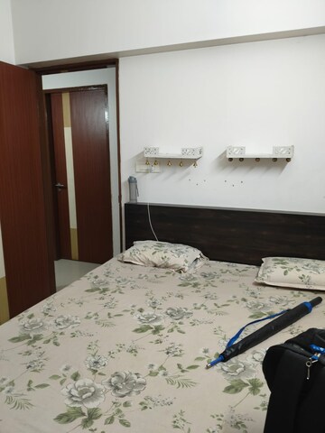 Bedroom in 3 BHK Apartment at Sector 60 Nerul – for Rent