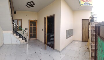 Living Room in 2 BHK Builder Floor at Ignou Road – for Rent