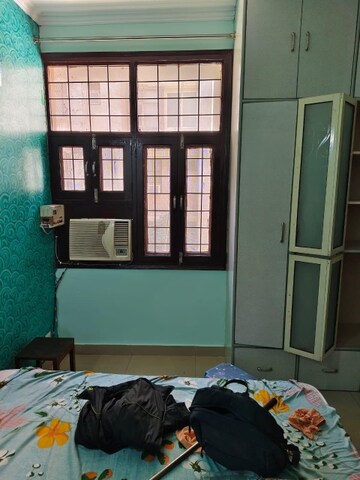 Room in 3 BHK Apartment at Ansal Harmony Homes, Sector 57 – for Rent