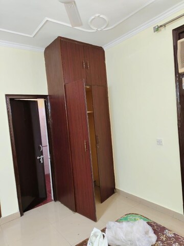 Furnished Amenities in 3 BHK Apartment at Ansal Harmony Homes, Sector 57 – for Rent