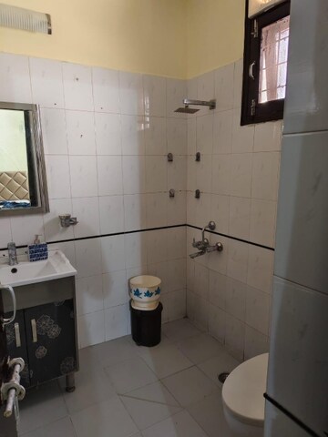 Bathroom in 3 BHK Apartment at Ansal Harmony Homes, Sector 57 – for Rent