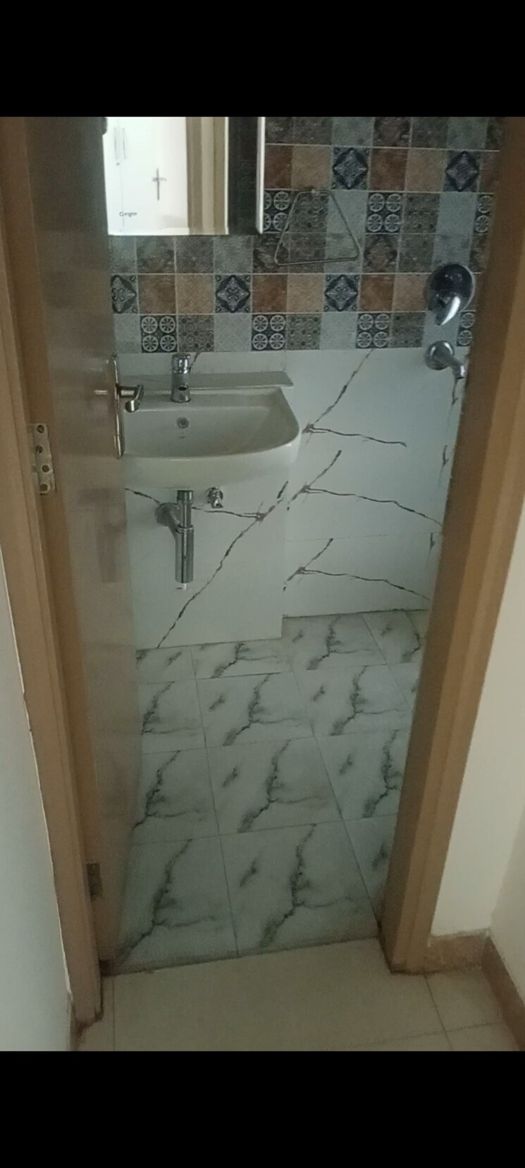 Bathroom, pareena-micasa 2 Bedroom 865 Sq.Ft. Apartment In Sector 68 Gurgaon 8693925