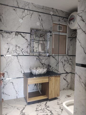 Kitchen in 3 BHK Builder Floor at Unitech South City 1, South City 1 – for Rent