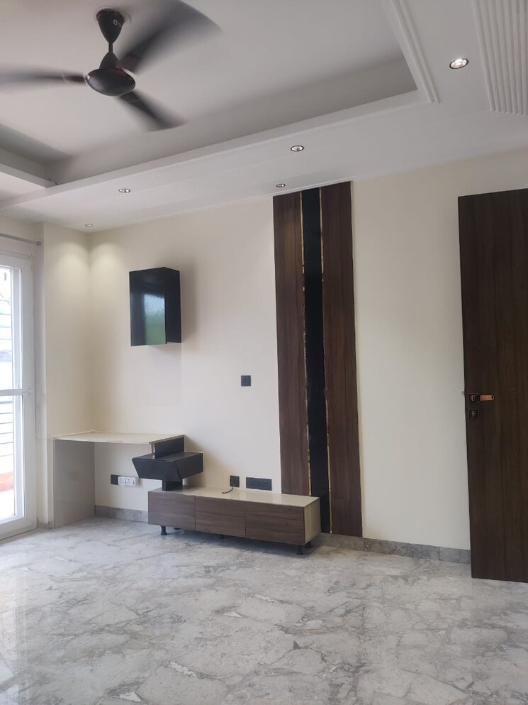 undefined, unitech-south-city-1 3 Bedroom 1840 Sq.Ft. Builder Floor In South City 1 Gurgaon 8693921