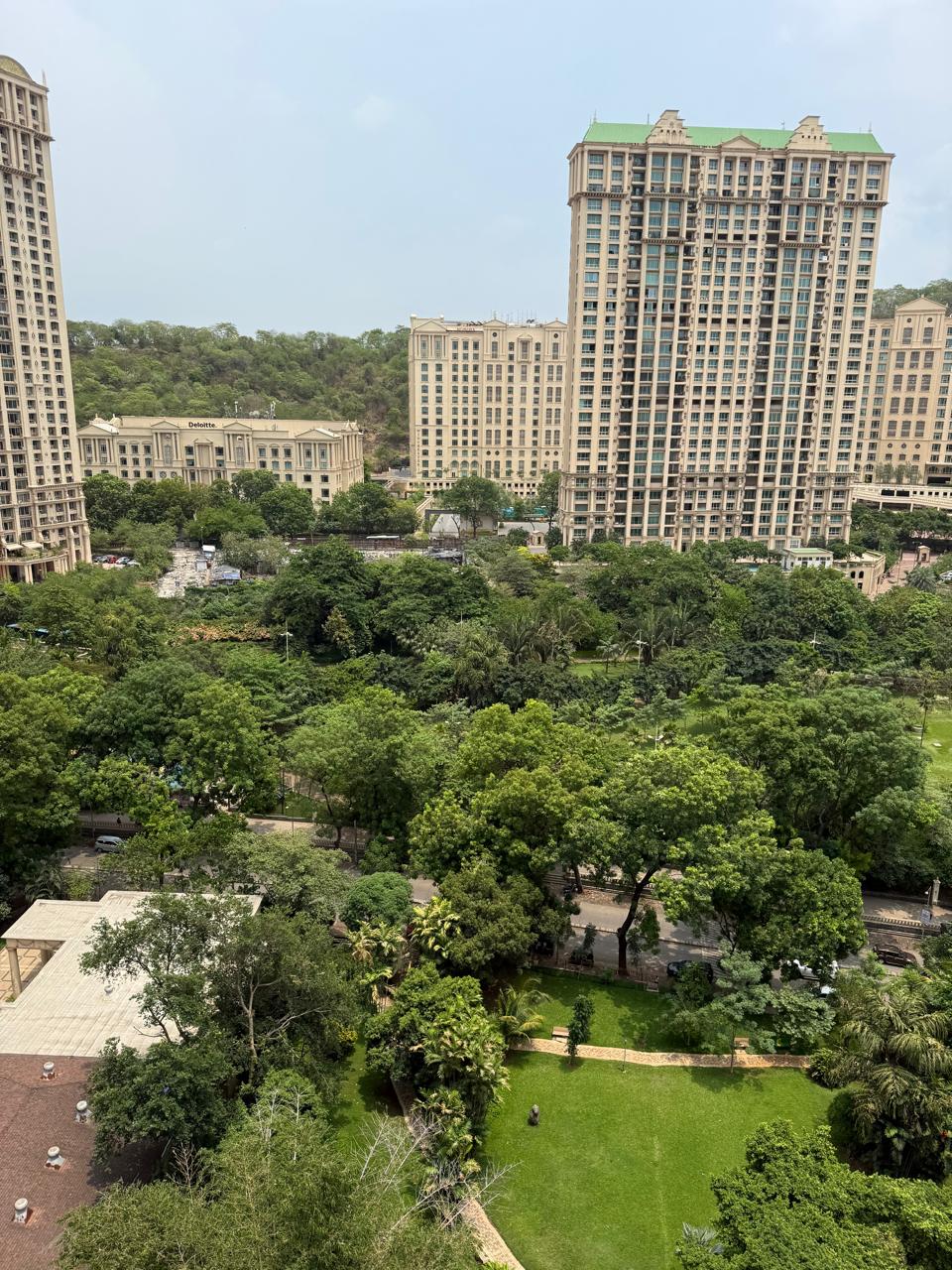 2 BHK Apartment For Rent in Hiranandani Glen Croft