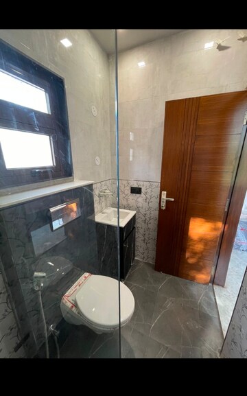 Kitchen in 3 BHK Builder Floor at RWA Residential Society Sector 46, Sector 46 – for Rent