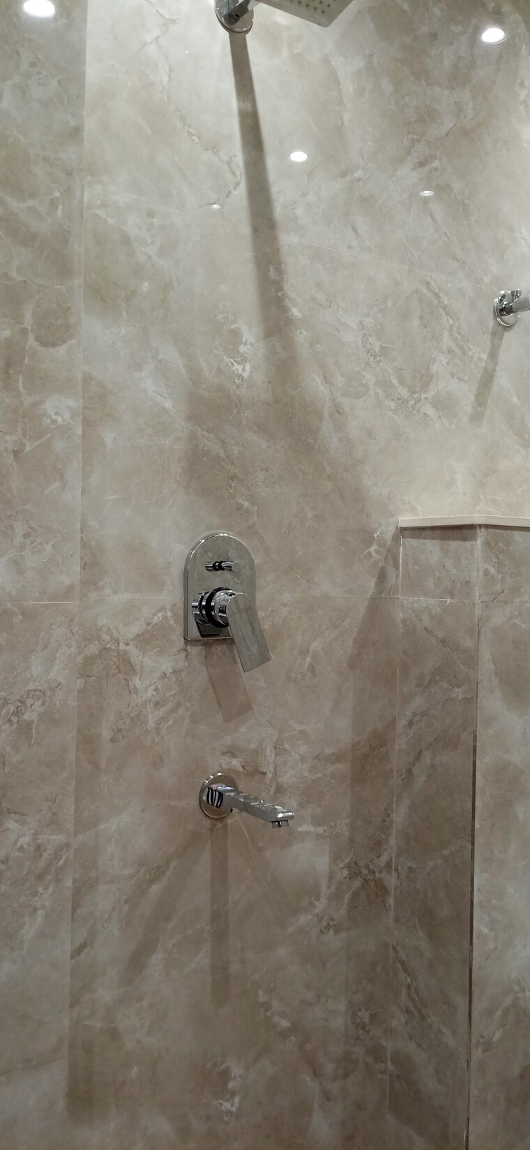 Bathroom, igi airport area 3 Bedroom 1000 Sq.Ft. Builder Floor In Igi Airport Area Delhi 8694064