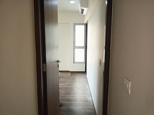 Room in 2 BHK Apartment at Piramal Vaikunth, Balkum Pada – for Sale