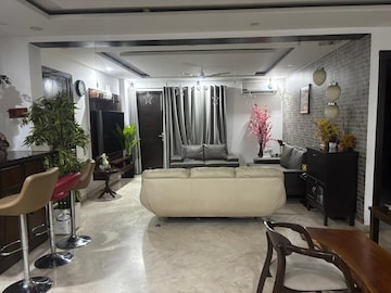 Team Area in 3 BHK Apartment at Emaar Palm Gardens, Sector 83 – for Sale