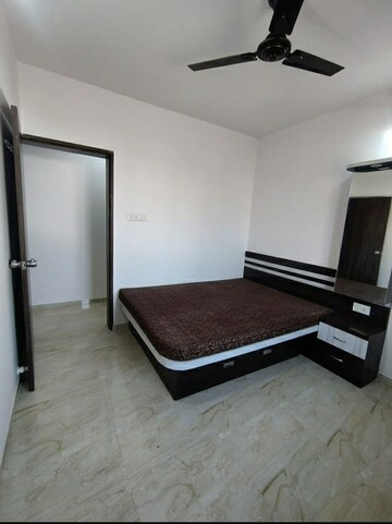 Bedroom in 2 BHK Apartment at Gini Belvista Phase 1, Dhanori – for Rent