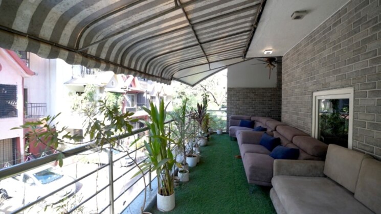 Balcony, hiranandani-gardens-eden-bungalows 4 Bedroom 4000 Sq.Ft. Villa In Powai Mumbai 8694127
