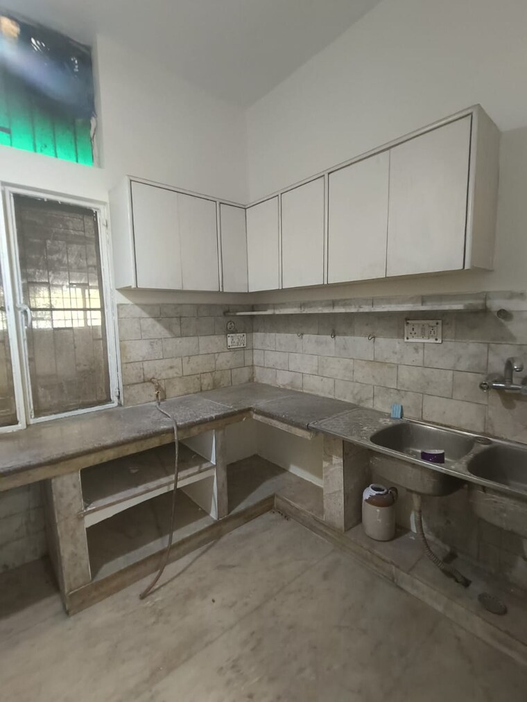 Kitchen, safdarjung enclave 2 Bedroom 1350 Sq.Ft. Builder Floor In Safdarjung Enclave Delhi 8694108