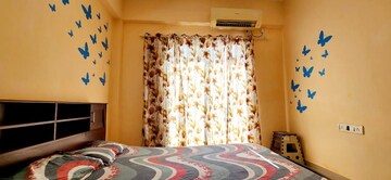 Bedroom in 2 BHK Apartment at Makarba – for Rent