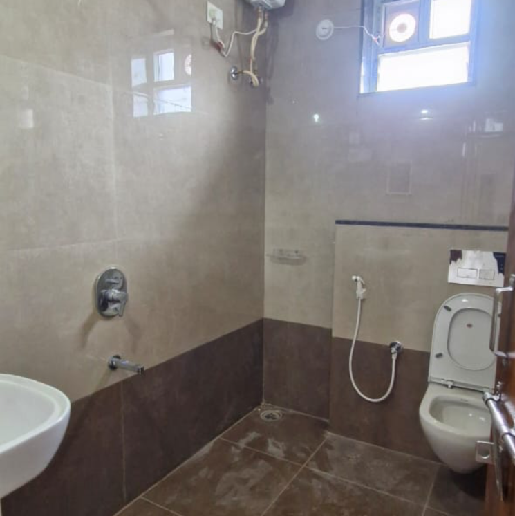 Bathroom, kondapur 3 Bedroom 2000 Sq.Ft. Builder Floor In Kondapur Hyderabad 8694119