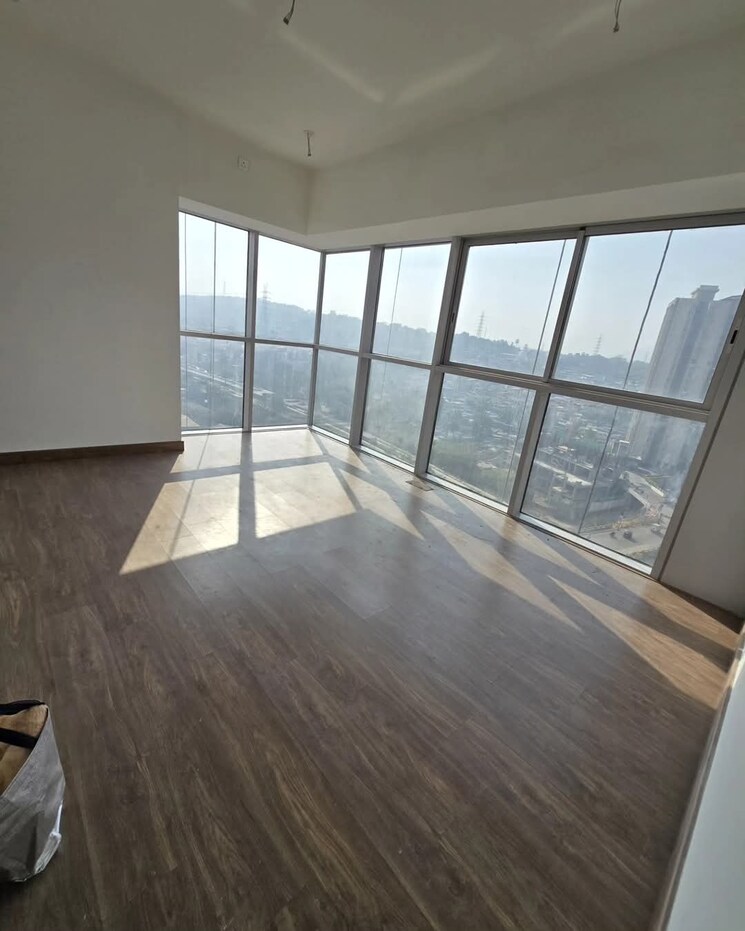 Balcony, piramal-revanta-ravin 3 Bedroom 1030 Sq.Ft. Apartment In Mulund West Mumbai 8694118