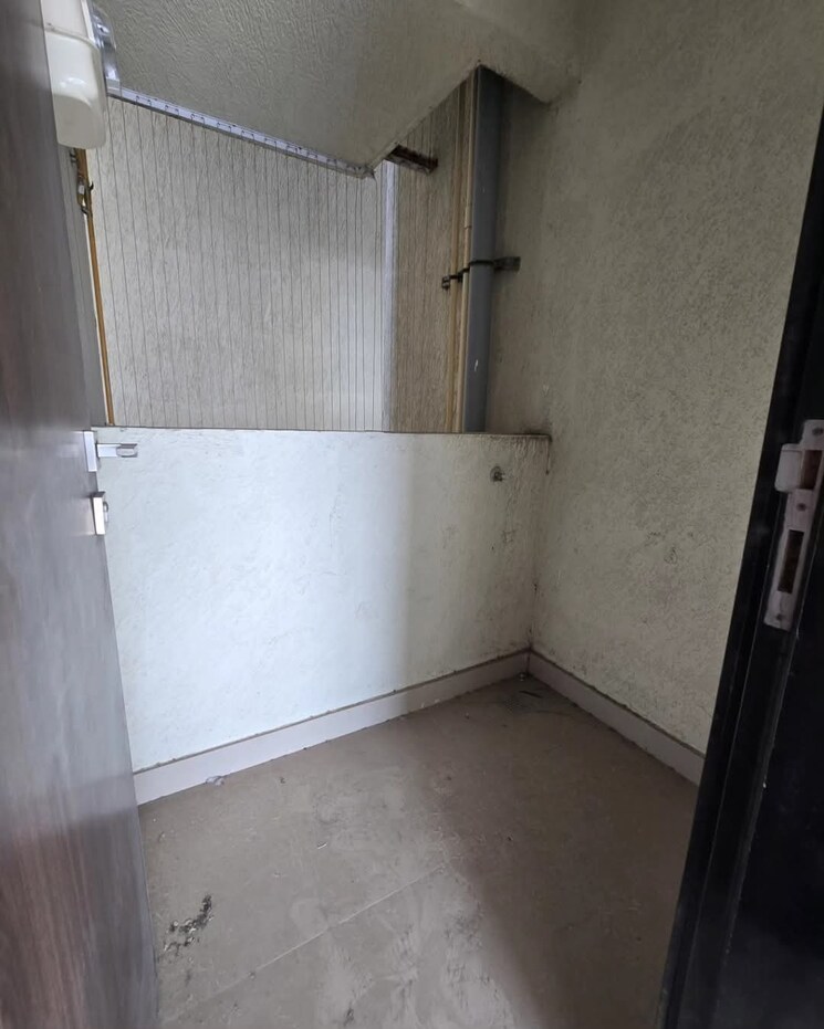 Bathroom, piramal-revanta-ravin 3 Bedroom 1030 Sq.Ft. Apartment In Mulund West Mumbai 8694118