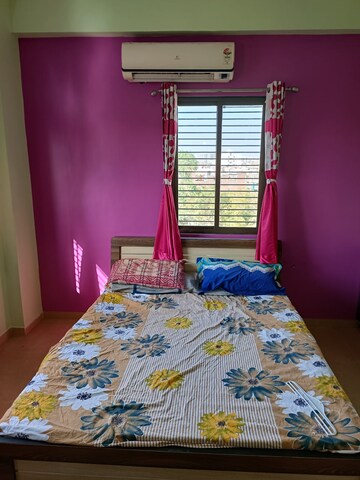 2 BHK Apartment For Rent in Makarba