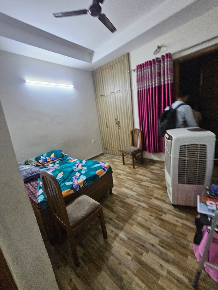 undefined, sector 7 2 Bedroom 154 Sq.Yd. Builder Floor In Sector 7 Gurgaon 8694128