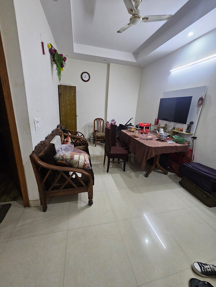 undefined, sector 7 2 Bedroom 154 Sq.Yd. Builder Floor In Sector 7 Gurgaon 8694128