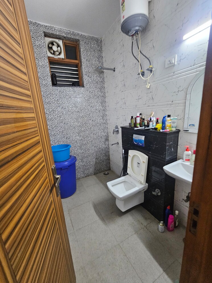 Master Bedroom, sector 7 2 Bedroom 154 Sq.Yd. Builder Floor In Sector 7 Gurgaon 8694128