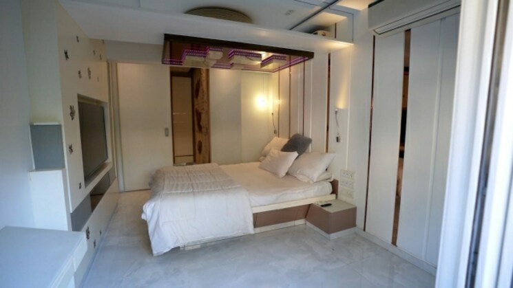 Bedroom, hiranandani-gardens-eden-bungalows 4 Bedroom 4000 Sq.Ft. Villa In Powai Mumbai 8694166