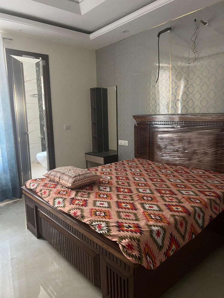 Bedroom, sector 78 3 Bedroom 200 Sq.Yd. Independent House In Sector 78 Mohali 8694164