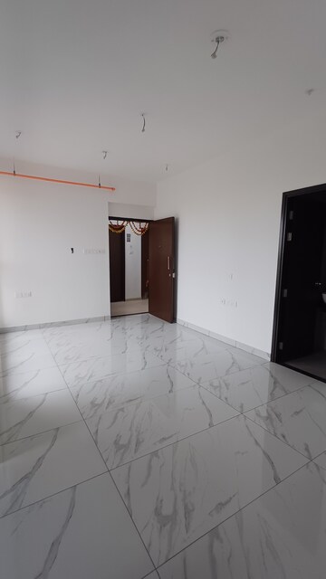 Furnished Amenities in 2 BHK Apartment at Raymond The Address, Pokhran Road No Two – for Rent