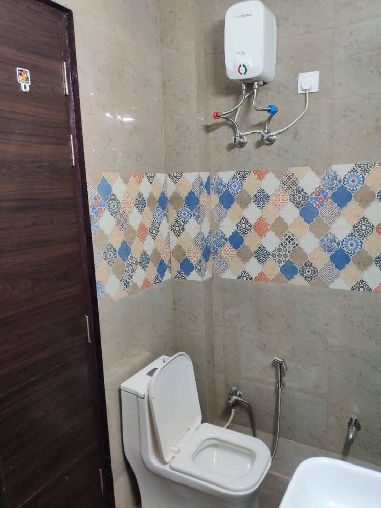 Master Bedroom, sector 7 2 Bedroom 160 Sq.Yd. Builder Floor In Sector 7 Gurgaon 8694174