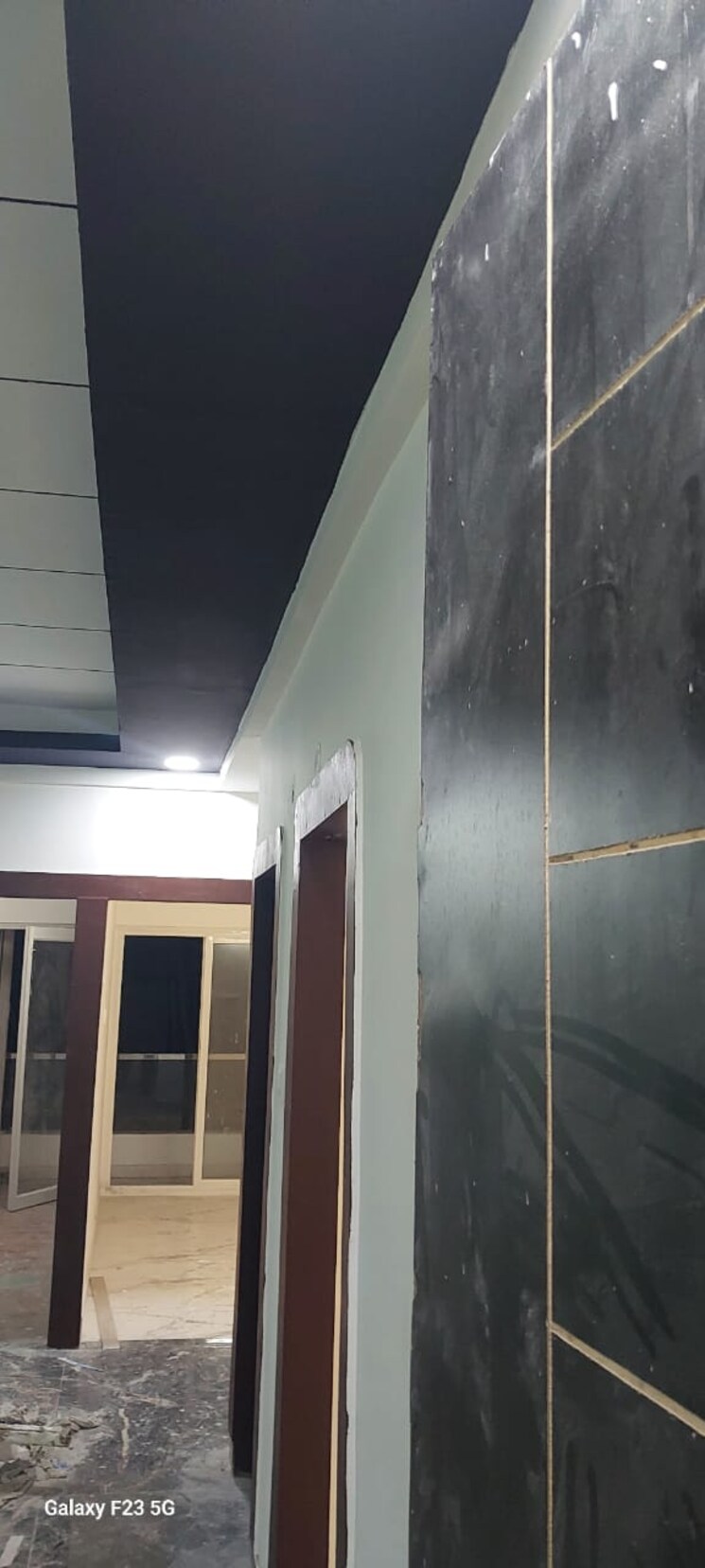 Other, sector 73 4 Bedroom 1800 Sq.Ft. Apartment In Sector 73 Noida 8694197